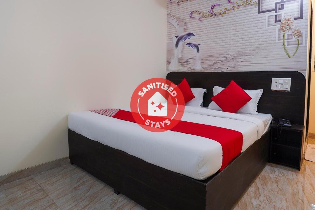 Oyo Flagship 68474 Hotel Viraj プネ エクステリア 写真