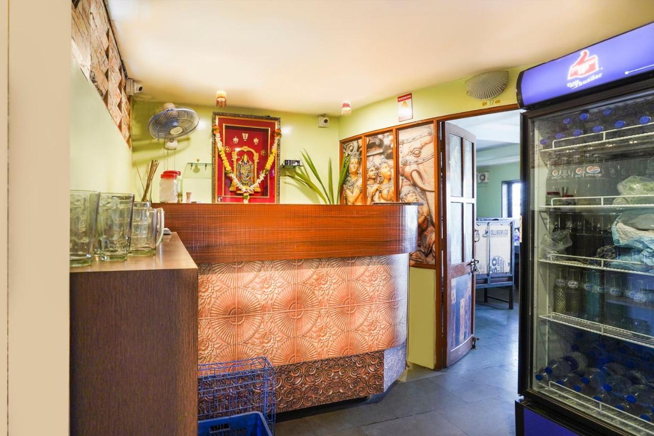 Oyo Flagship 68474 Hotel Viraj プネ エクステリア 写真